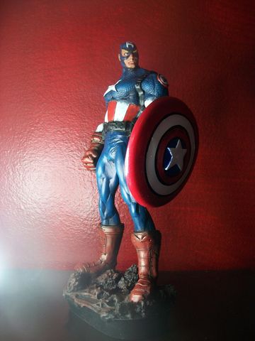 Capitan America Ultimate 27cm $600